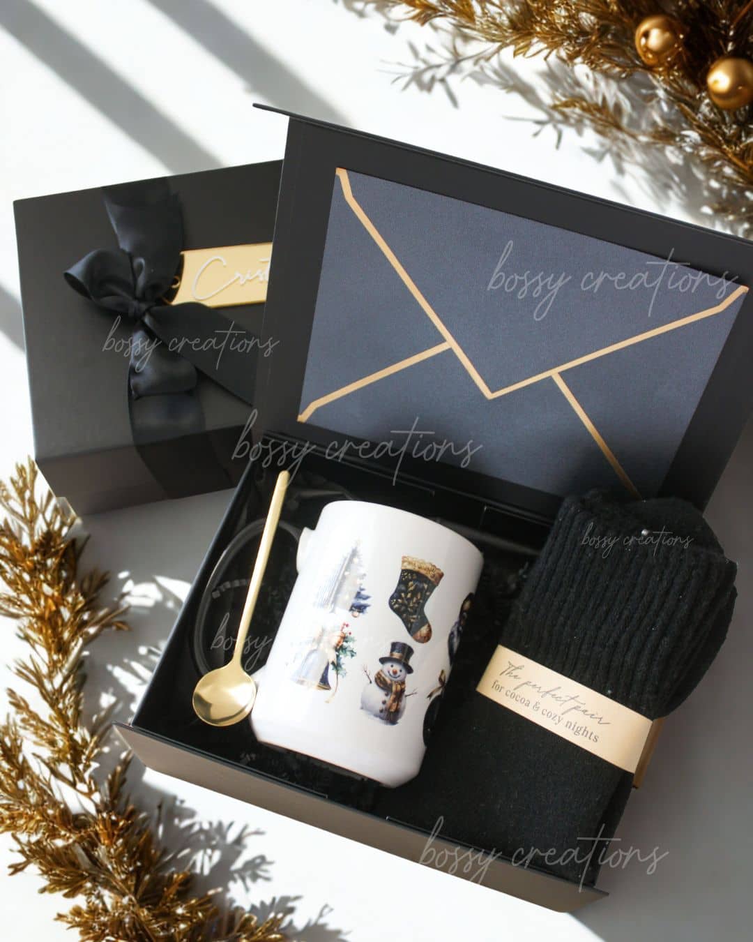 Black &amp; Gold Elegant Christmas Box