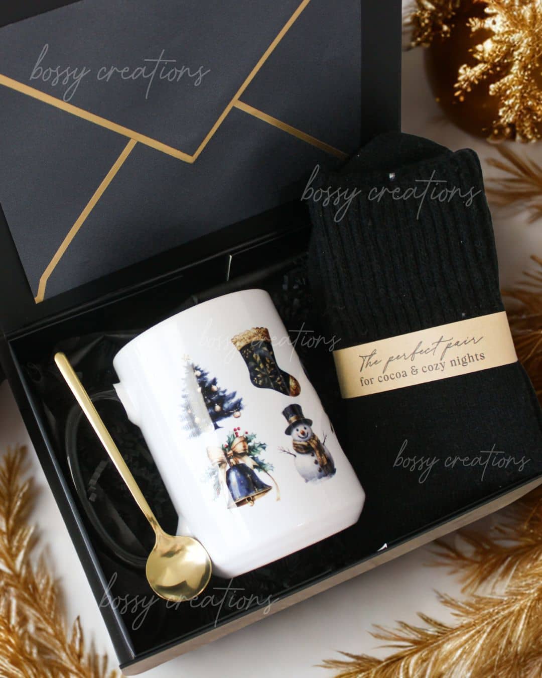 Black &amp; Gold Elegant Christmas Box