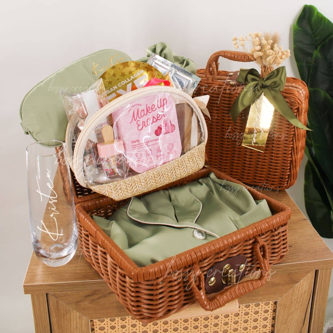 12 Gifts In 1 - Skincare & Beauty Routine Set