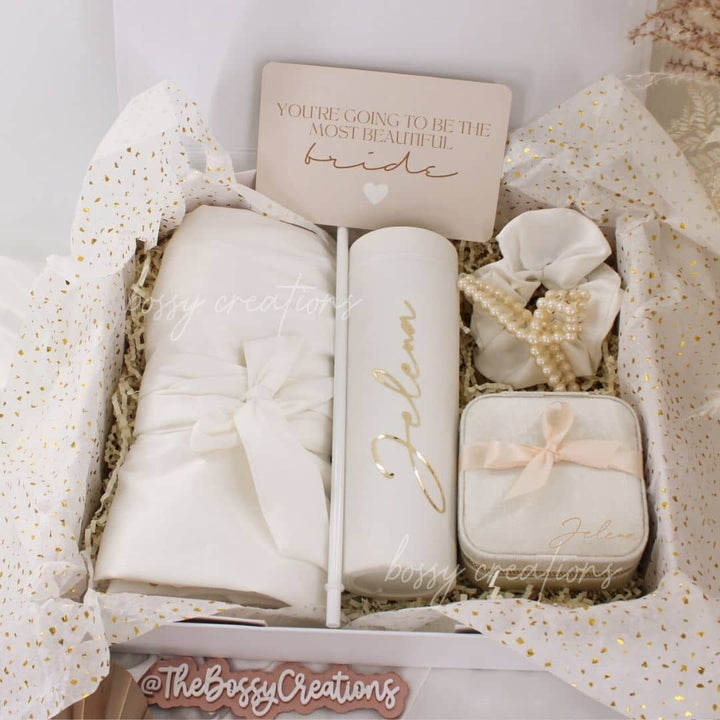 Luxurious elegant velvet wedding gift box, wedding robe present